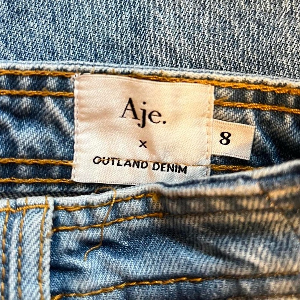 Women's Blue Jeans - Picture 7 of 8